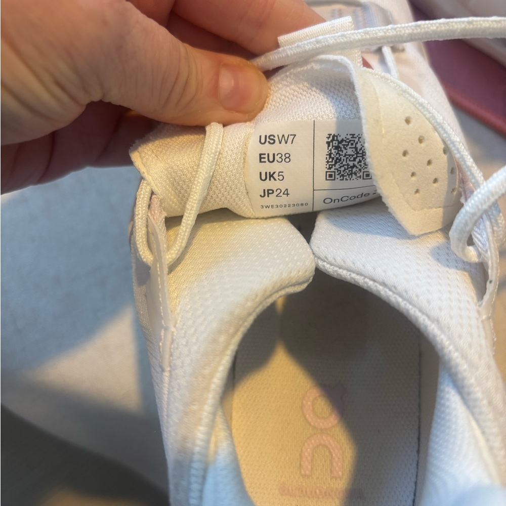 On cloud nova 2 Running White Sneakers - Picture 3 of 4